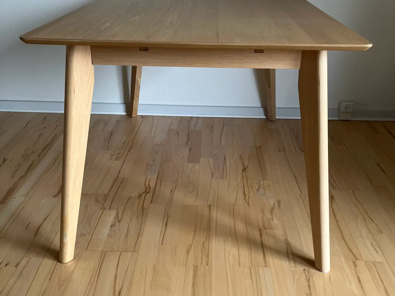 Billede 8 - Spisebord m. 6 stole