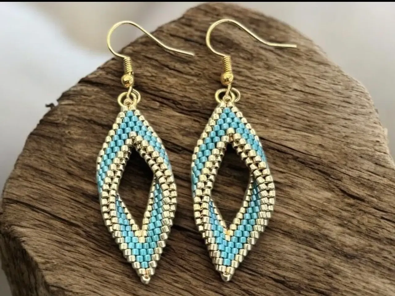 Billede 1 - Øreringe, håndlavede 