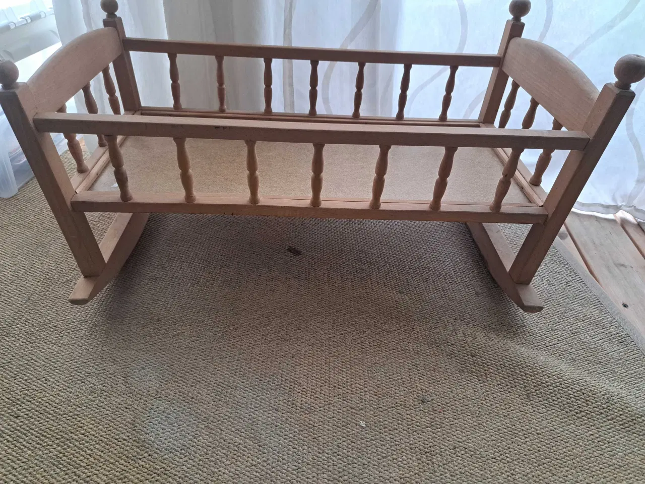 Billede 1 - Vugge til nisse eller dukke