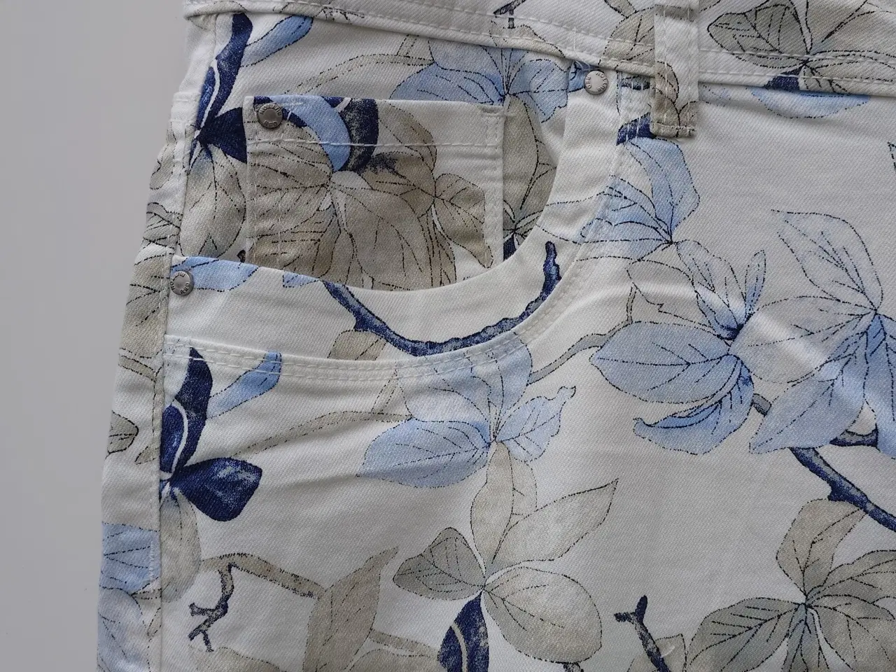 Billede 4 - Nye Red Button shorts str 44