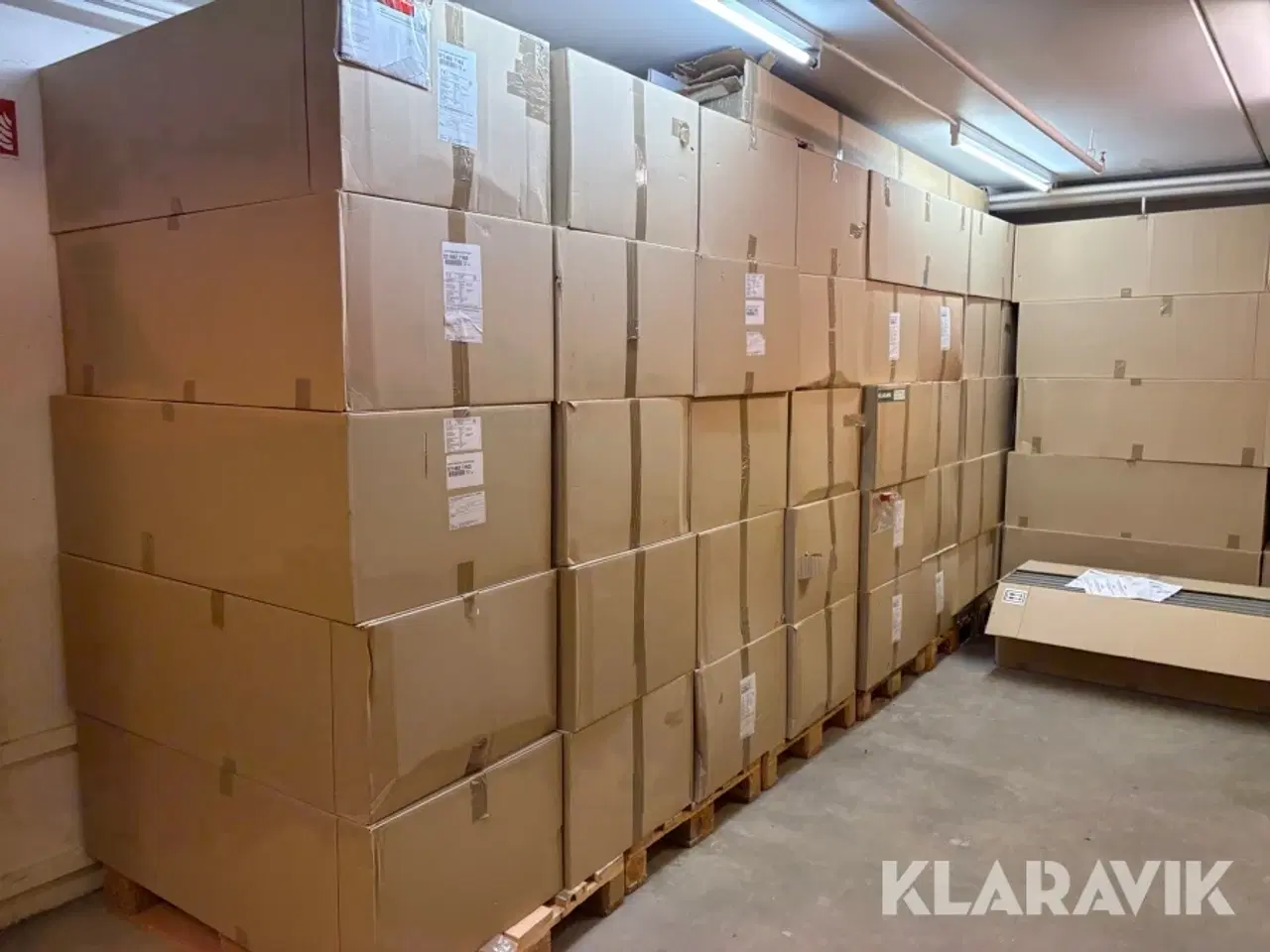 Billede 4 - Loftskinnesystem Luxalon plafond system LG40 STD HI.M075 - 297,36 kvm