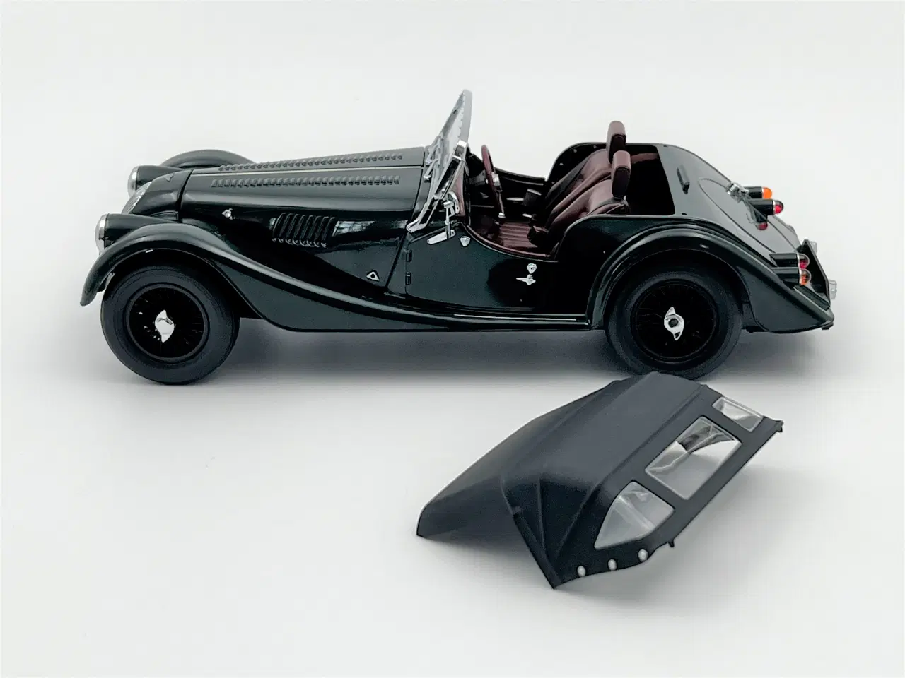 Billede 4 - 2008 Morgan 4/4 Sport - Kyosho - 1:18  