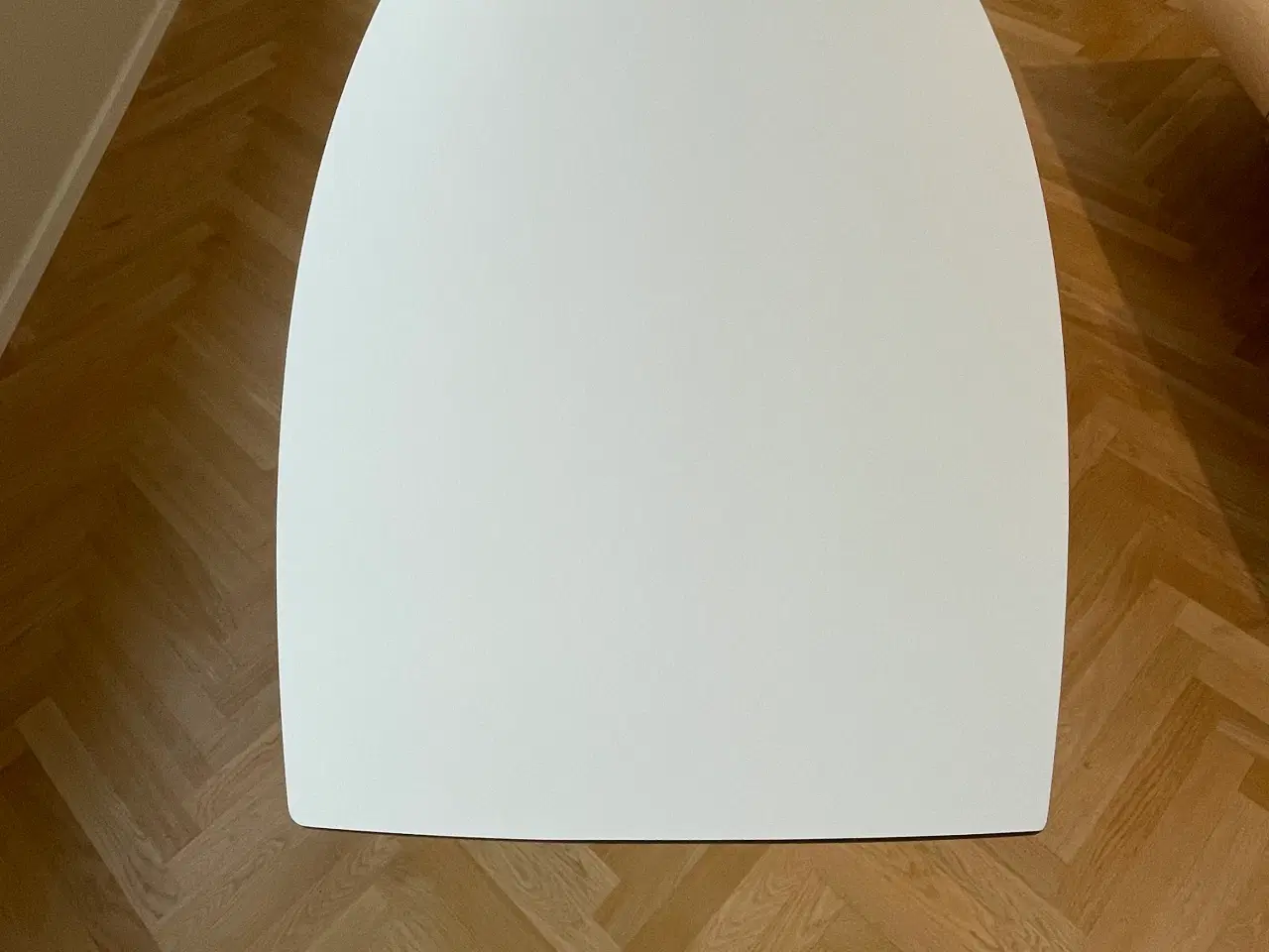 Billede 5 - Hvidt Paustian Spinal Table Boatshape