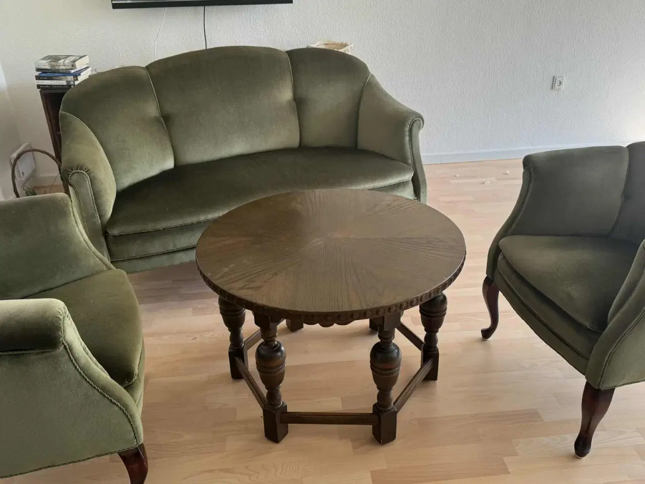 Billede 1 - sofagruppe med bord