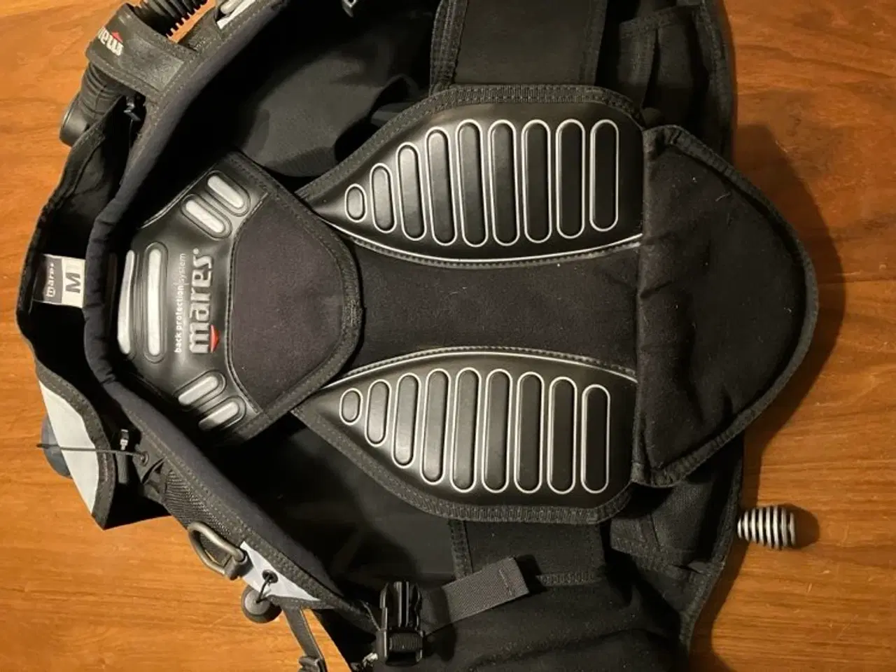 Billede 2 - Mares Kaila Medium Diving Suit, used once