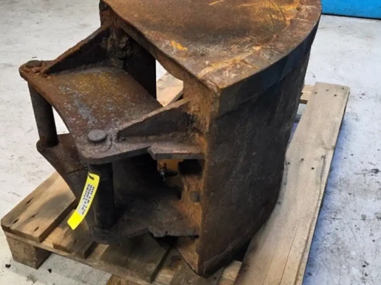 Billede 21 - New Holland LB110 Skovl 85801415