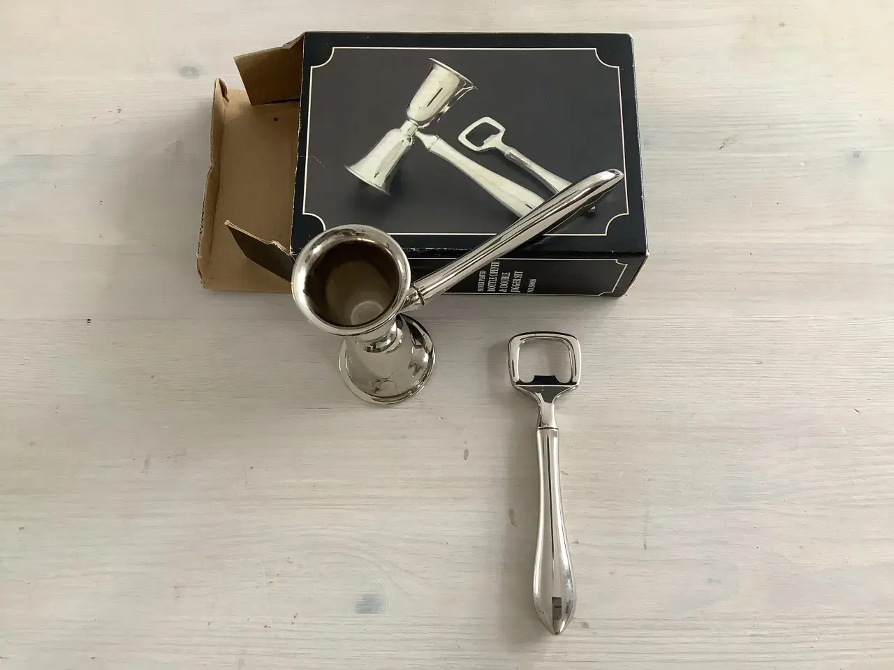 Billede 2 - Sølvplet oplukker og drinksmåler