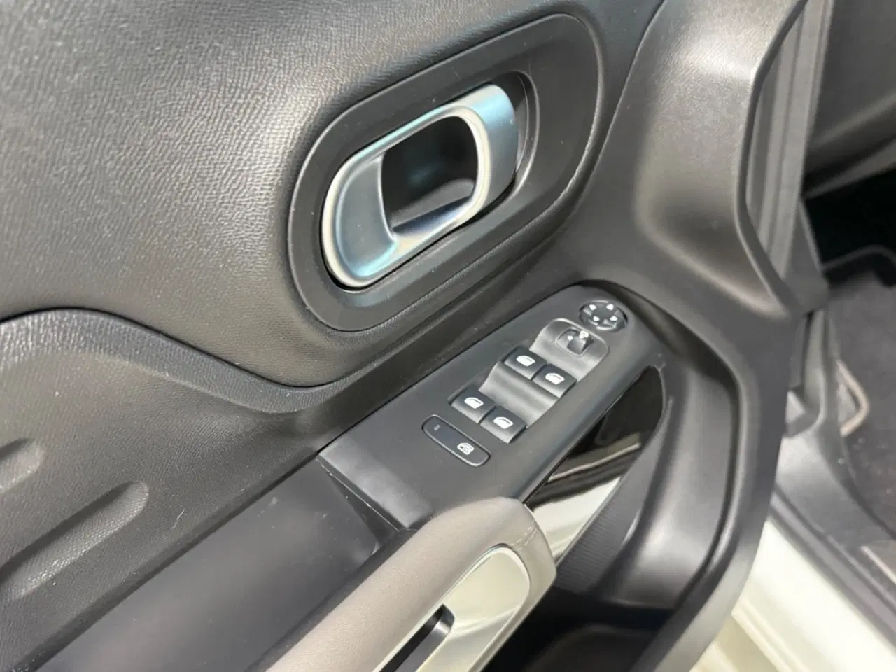 Billede 24 - Citroën C5 Aircross 1,6 Hybrid Shine Sport EAT8