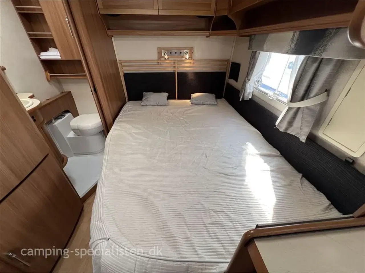 Billede 4 - 2010 - Kabe Royal 560 XL KS   Pæn og velholdt Kabe Royal 560 XL KS fra 2010 - Kan nu opleves hos Camping-Specialisten i Silkeborg