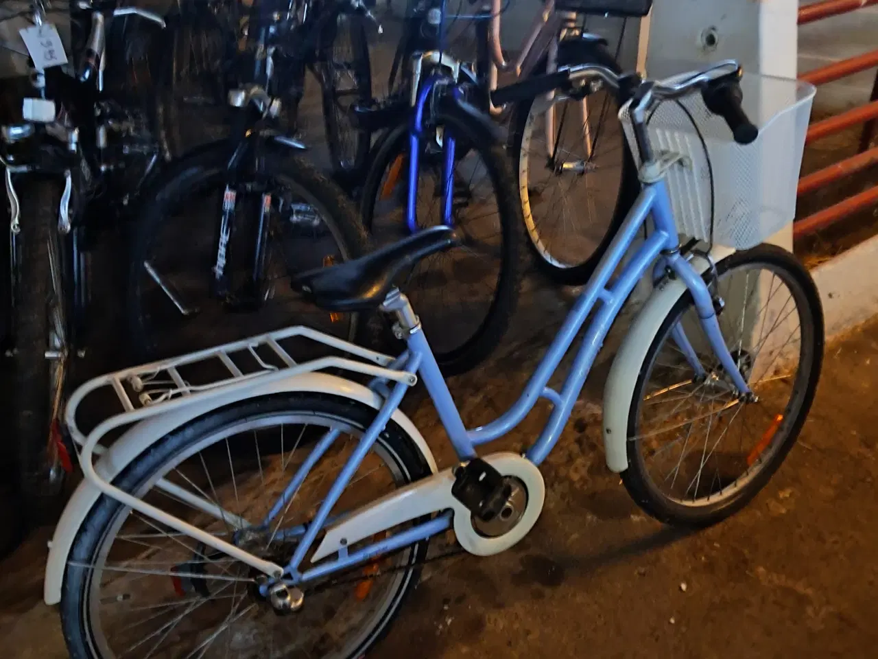 Billede 2 - City Tour pigecykel