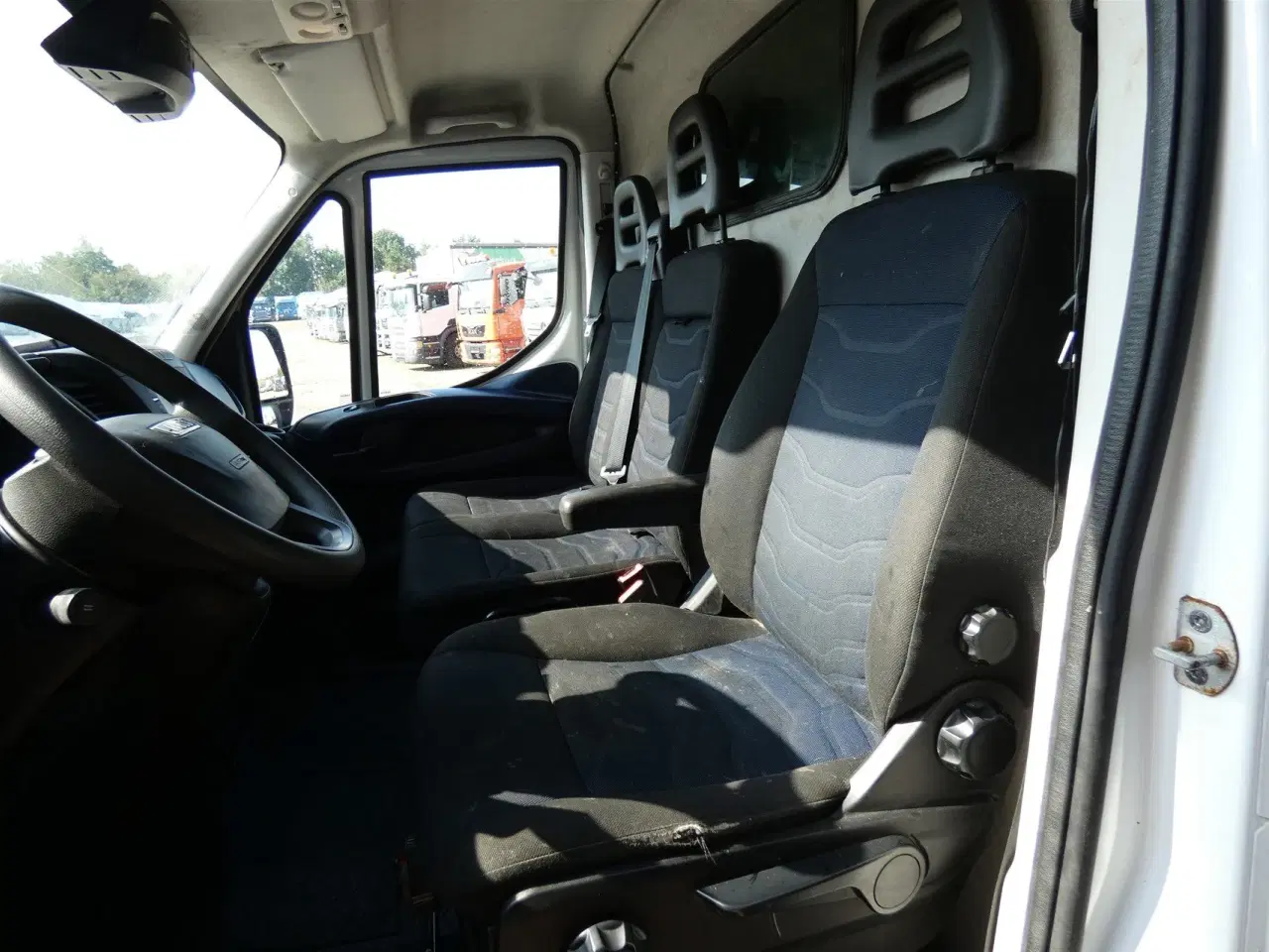 Billede 9 - Iveco Daily 35S16 12m3 2,3 D Hi-Matic 156HK Van 8g Aut.