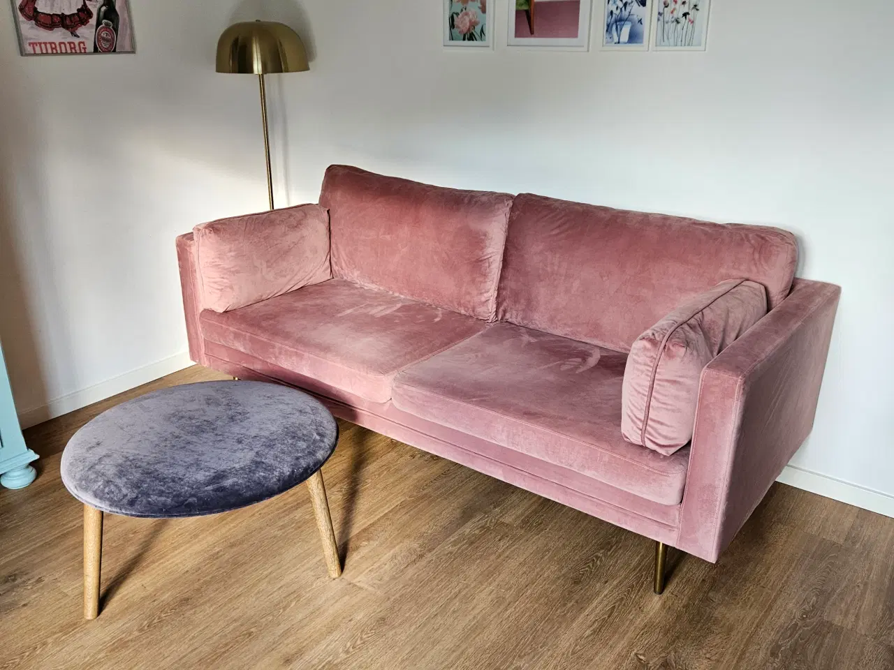 Billede 7 - Flot moderne velour sofa i rosa