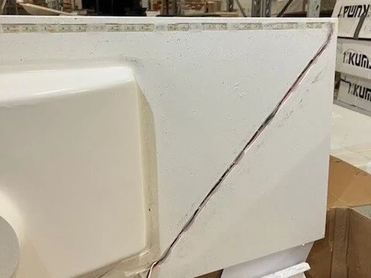 Billede 2 - KUMA vask m. LED lys