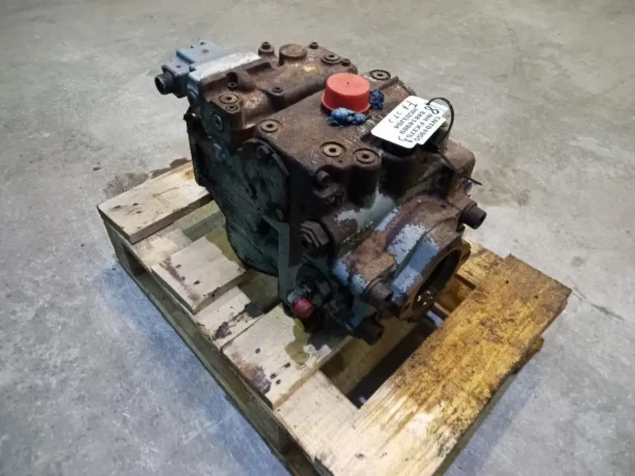 Billede 4 - New Holland FX375 Hydrostatpumpe 84814989