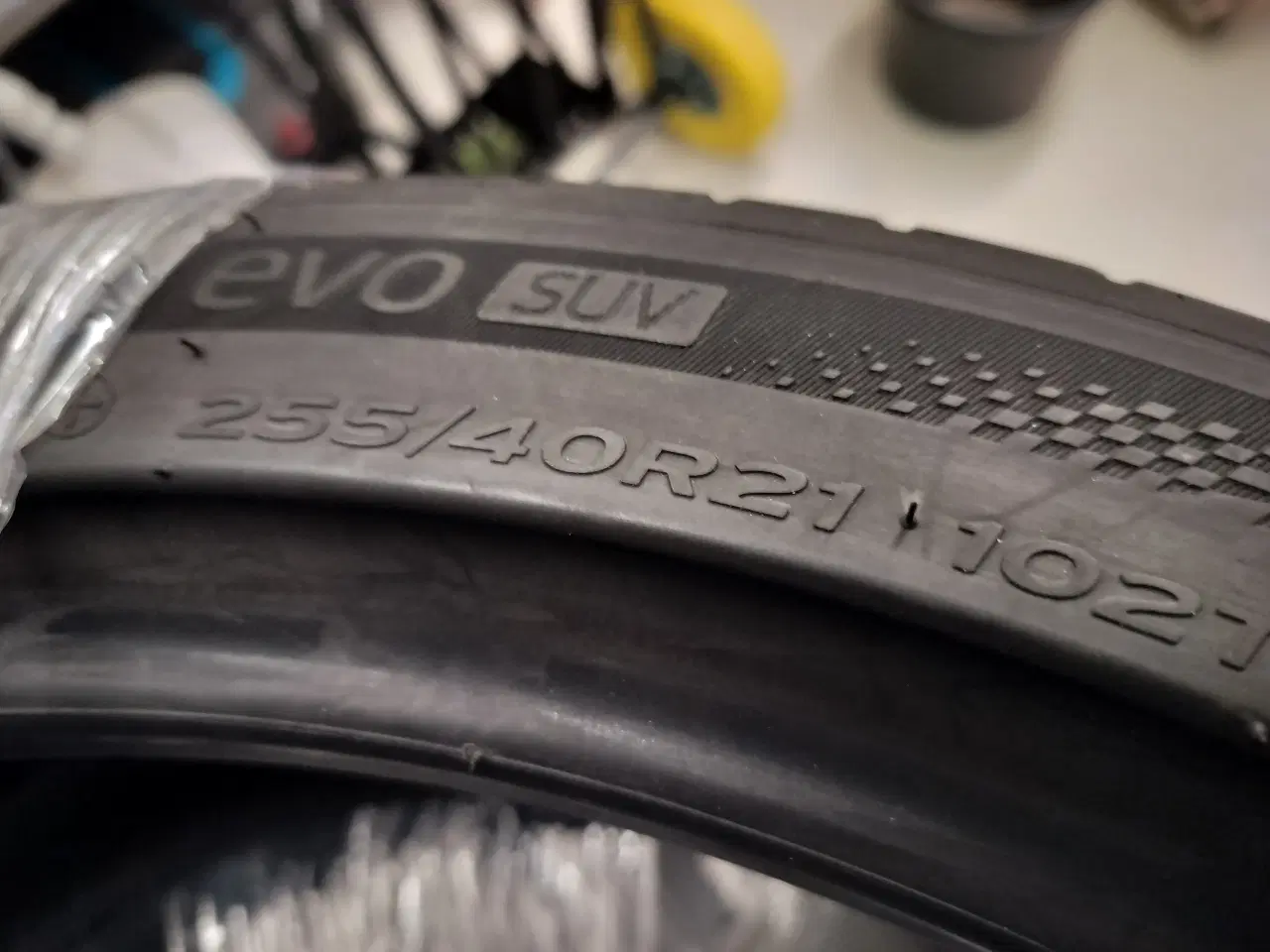 Billede 1 - 2 stk. nye sommer dæk, Hankook iON Evo SUV 255/40 