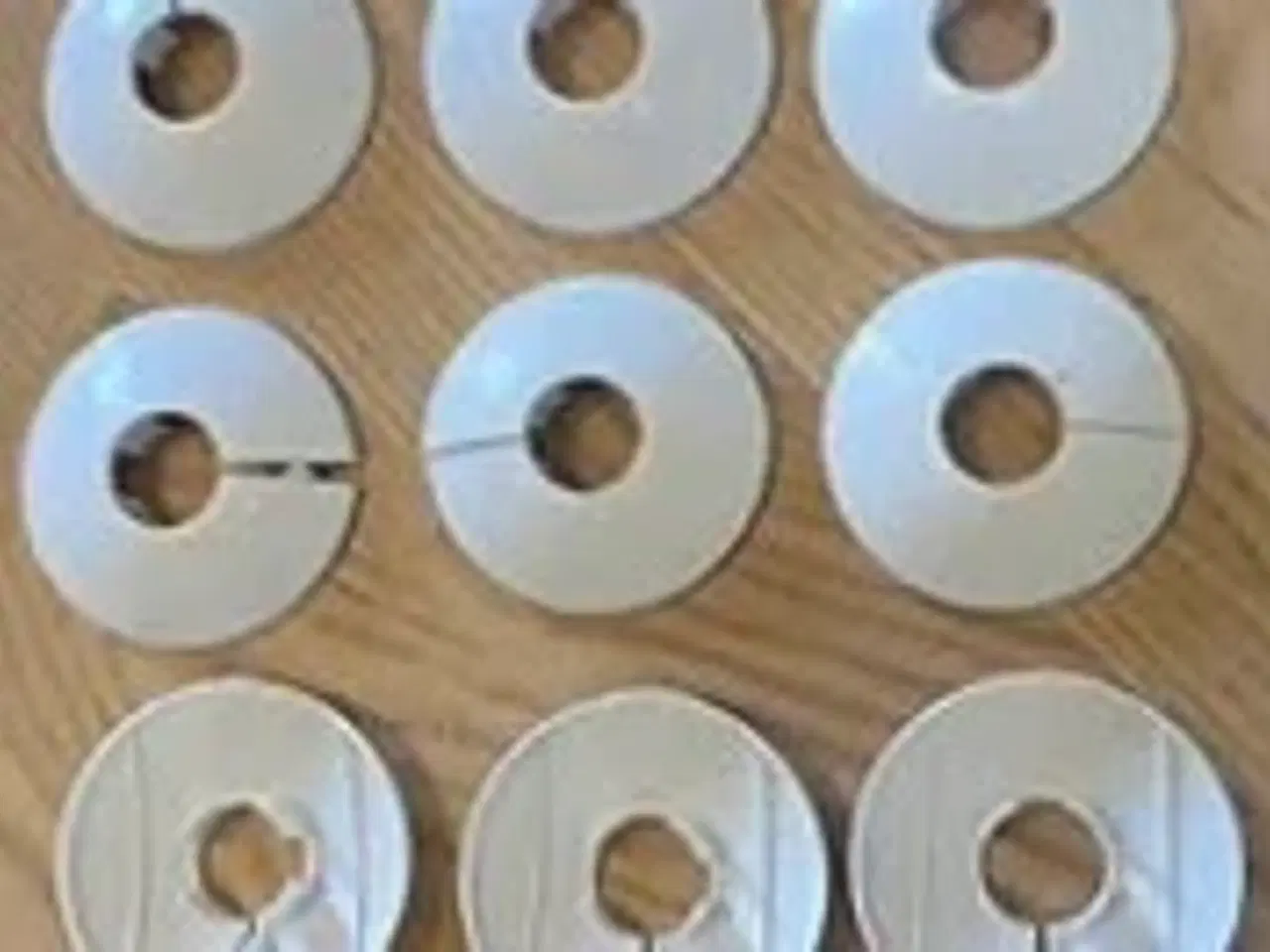 Billede 2 - Plastrosetter for 18 mm rør