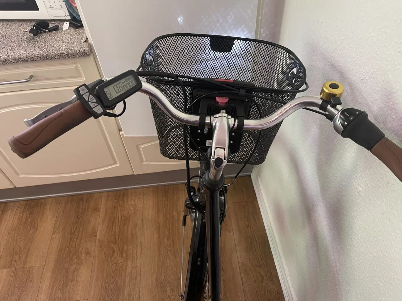 Billede 5 - flot mustang dame elcykel 28"  7 gear.