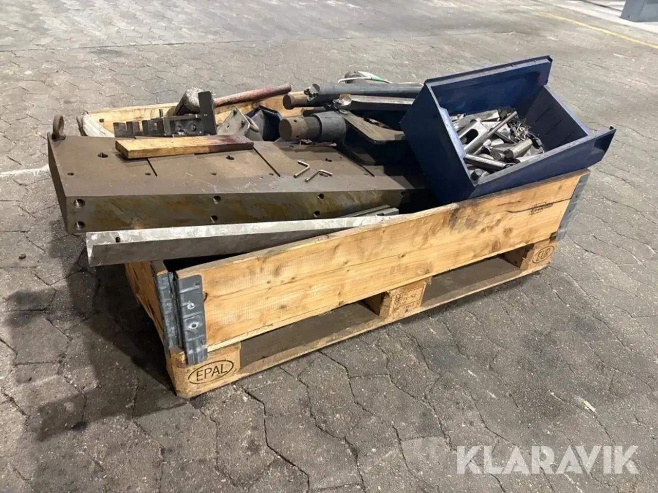 Billede 4 - Diverse drejestål og andet.