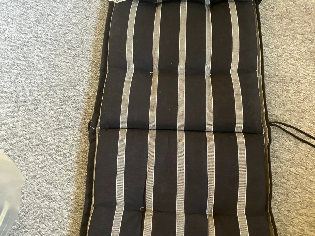 Billede 1 - 2 slags hynder med 4 stk af hver