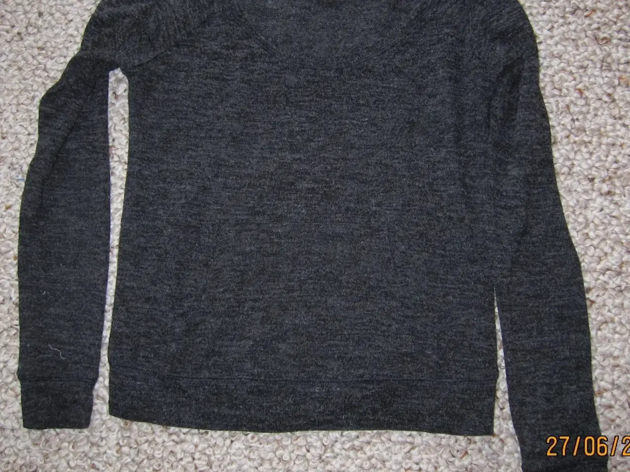 Billede 1 - Bluse, sort str.s/p med lange arme