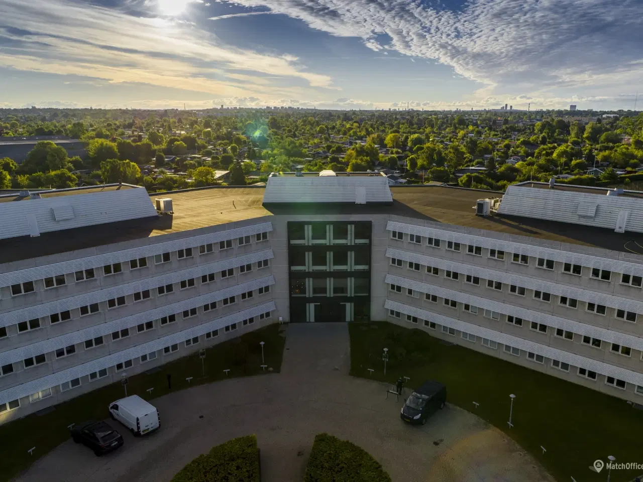 Billede 1 - Fleksible og lyse kontorer i velbeliggende kontorejendom på grænsen mellem Herlev/Rødovre/Ballerup og med kort afstand til den kommende letbane Rødovre Nord station.