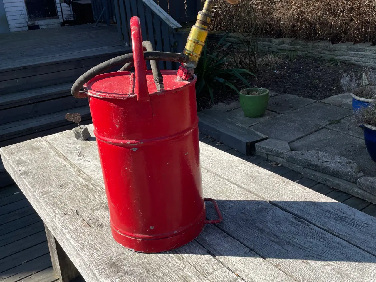 Billede 2 - Brandslangen med pumpe