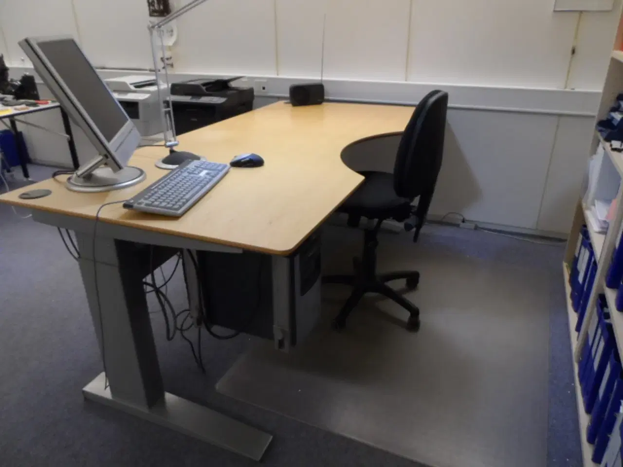 Billede 3 - Skrivebord - gratis