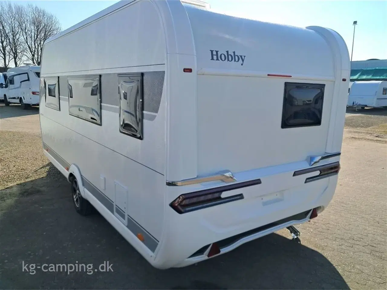 Billede 3 - 2025 - Hobby Excellent 460 SL   2025 model - Flot lille rejsevogn som kan nedvejes til 1350 kg.