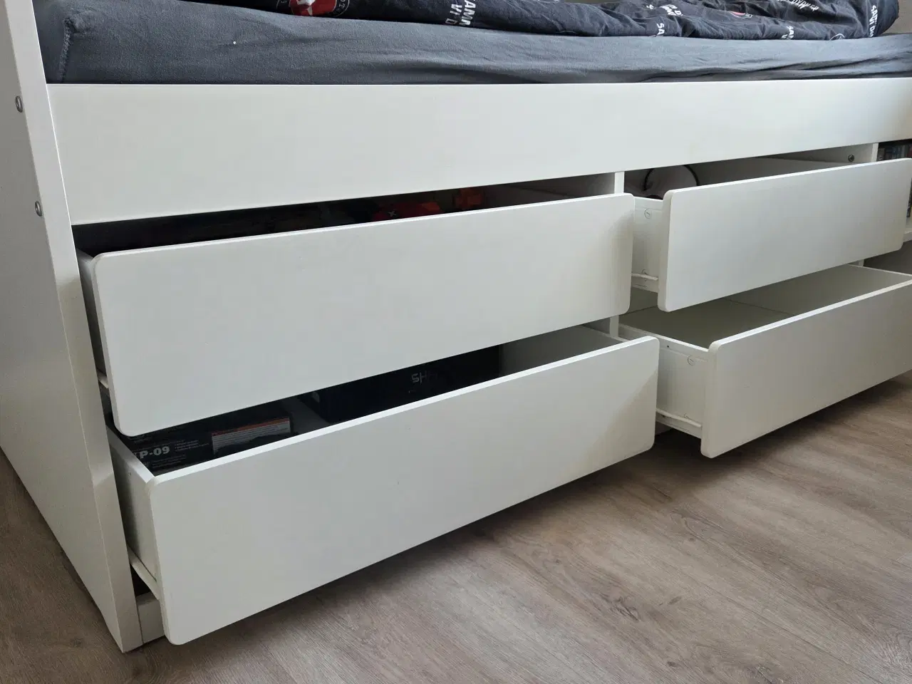 Billede 3 - Seng med opbevaring, hvid