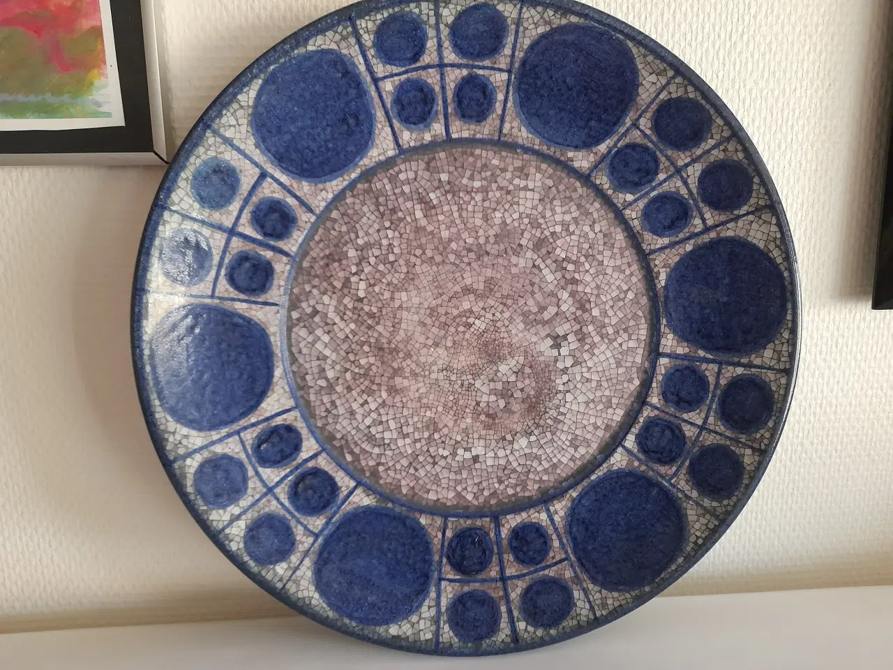 Billede 3 - Smuk og velholdt keramik fad.