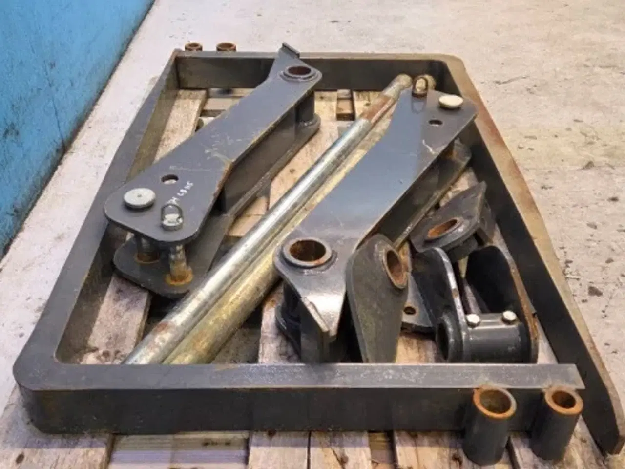 Billede 4 - New Holland B115C Pallegafler Kit 87310367