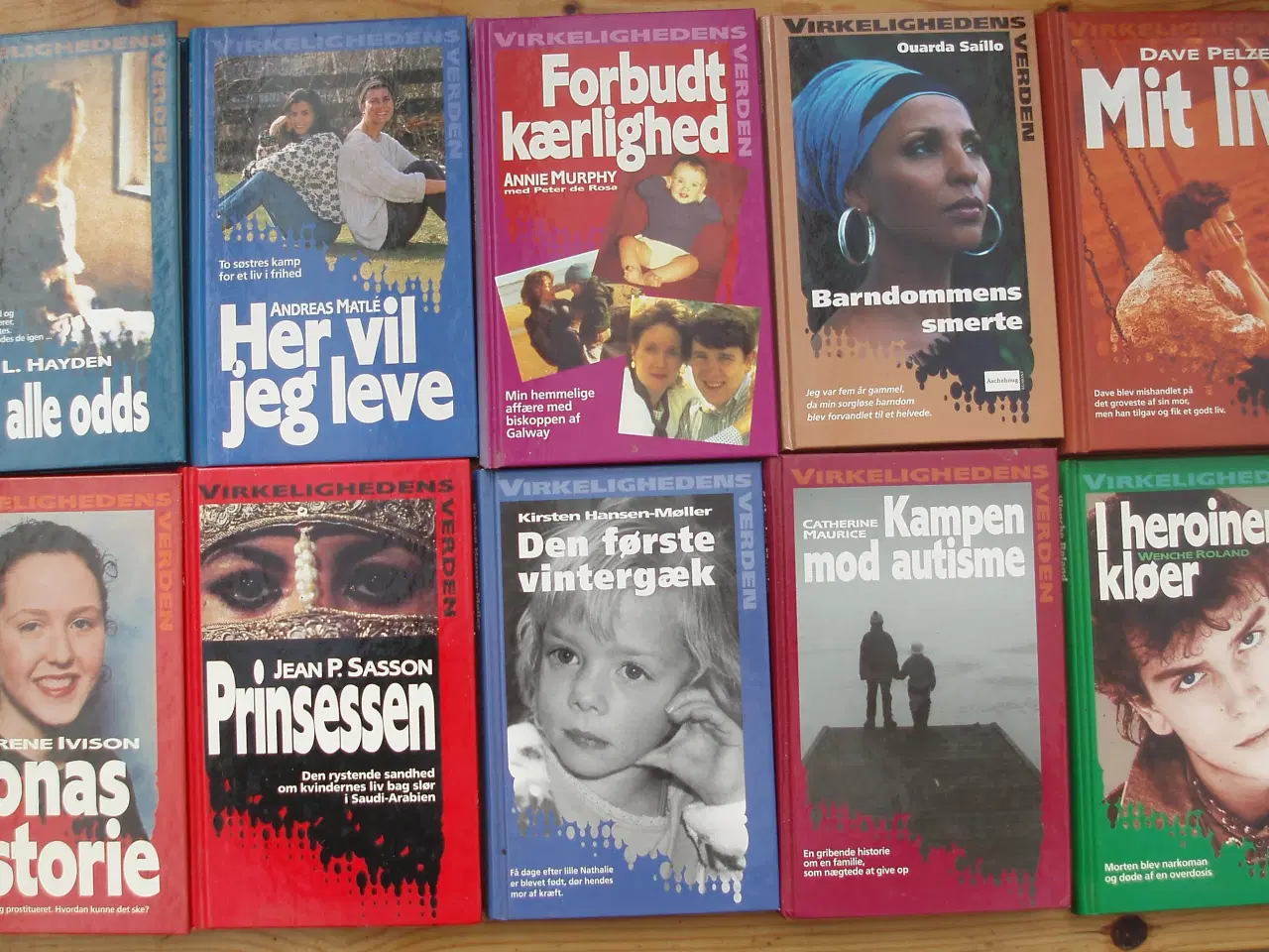 Billede 2 - Virkelighedens Verden 3 hardback bøger
