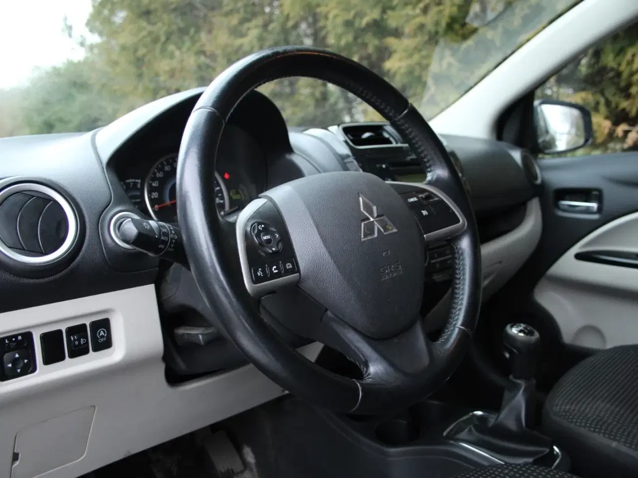 Billede 7 - Mitsubishi Space Star 1,2 Black & White