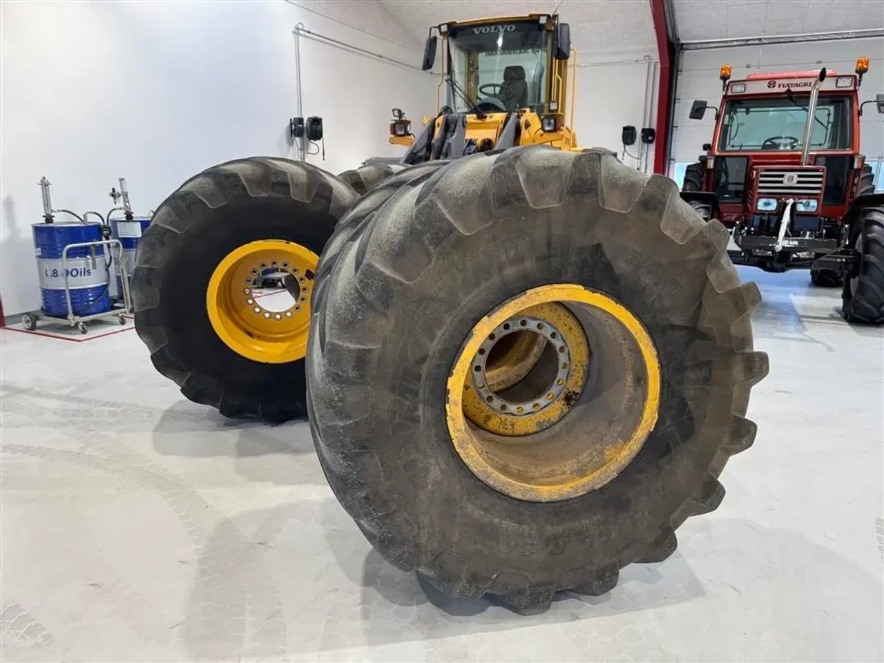 Billede 3 - Michelin 750/65R26 4 STK KOMPLETTE HJUL TIL VOLVO L70 OG L90