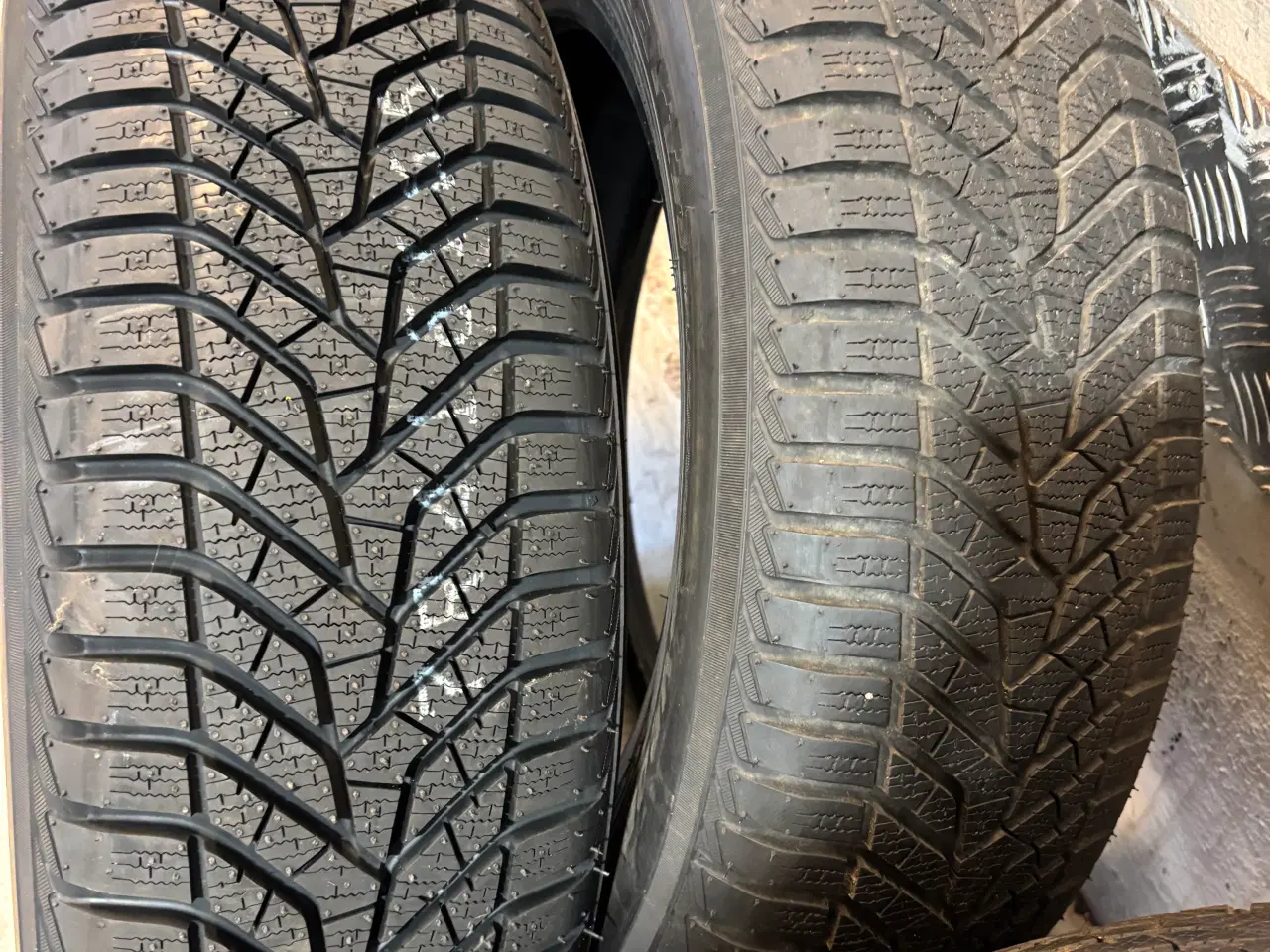 Billede 1 - Yokohama vinterdæk 17 som nye