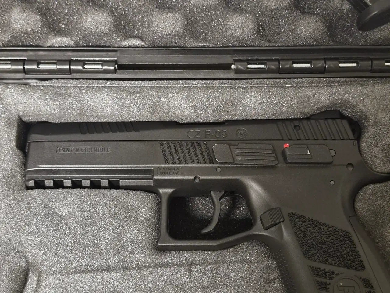 Billede 1 - Cz P-09 2 stk