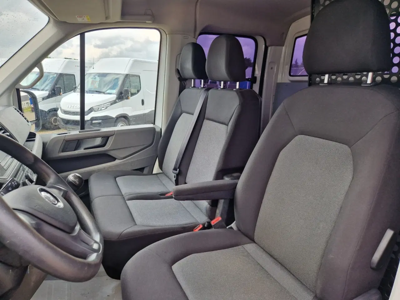 Billede 10 - VW Crafter 35 2,0 TDi 177 Mandskabsvogn m/lad L3