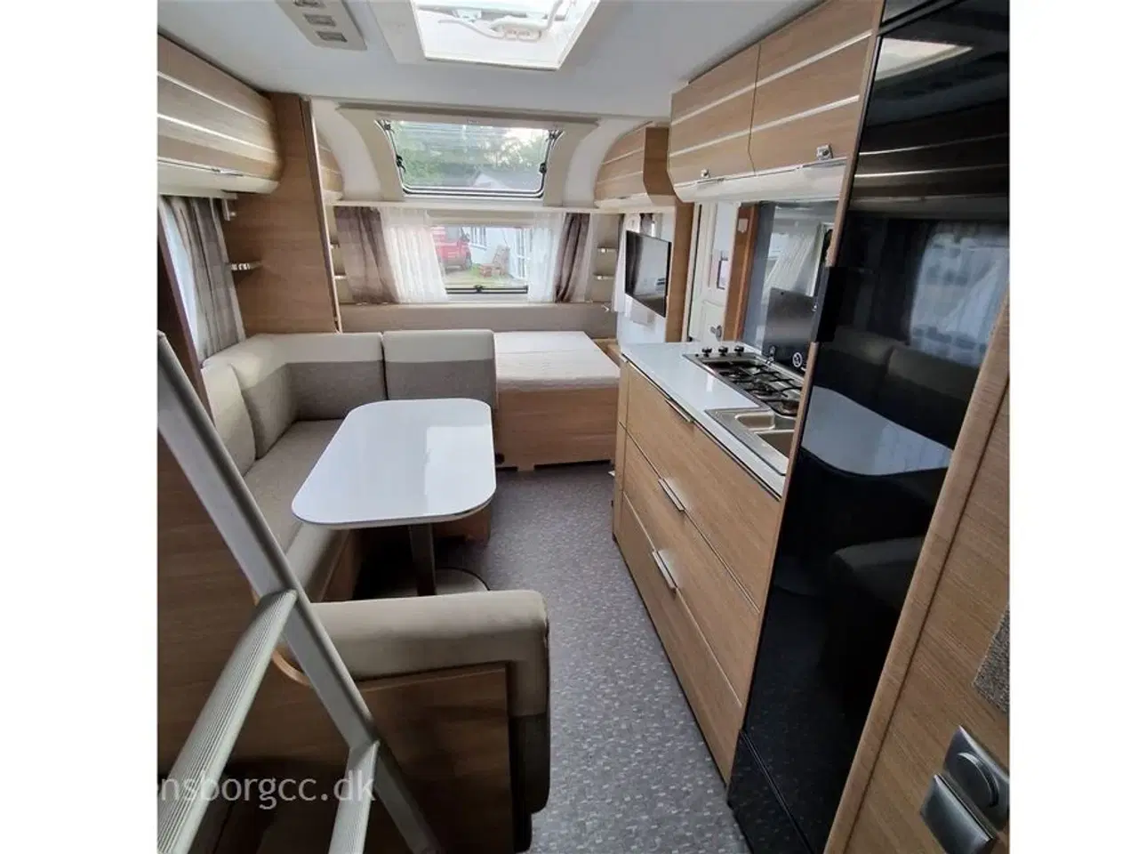 Billede 3 - 2020 - Adria Adora 573 PT   MEGET VELHOLT VOGN MED 3 KØJER.