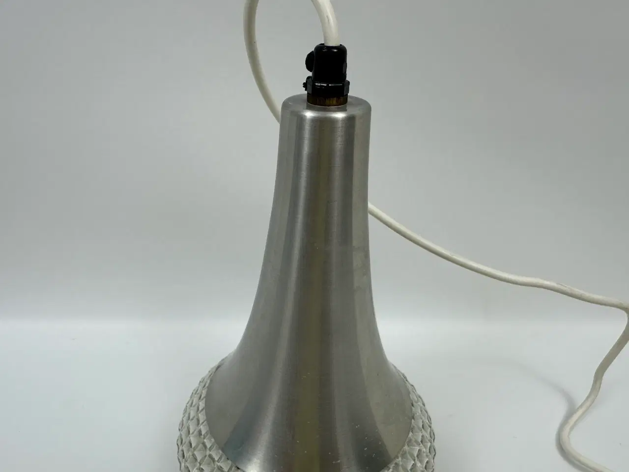 Billede 4 - Retro pendel i chrome med glasindsats