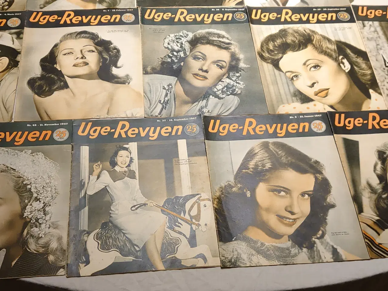 Billede 4 - 21 stk Uge-Revyen fra 1947. Format (21,5 x 27)cm