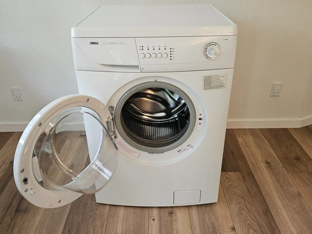 Billede 1 - Pålidelig Zanussi vaskemaskine