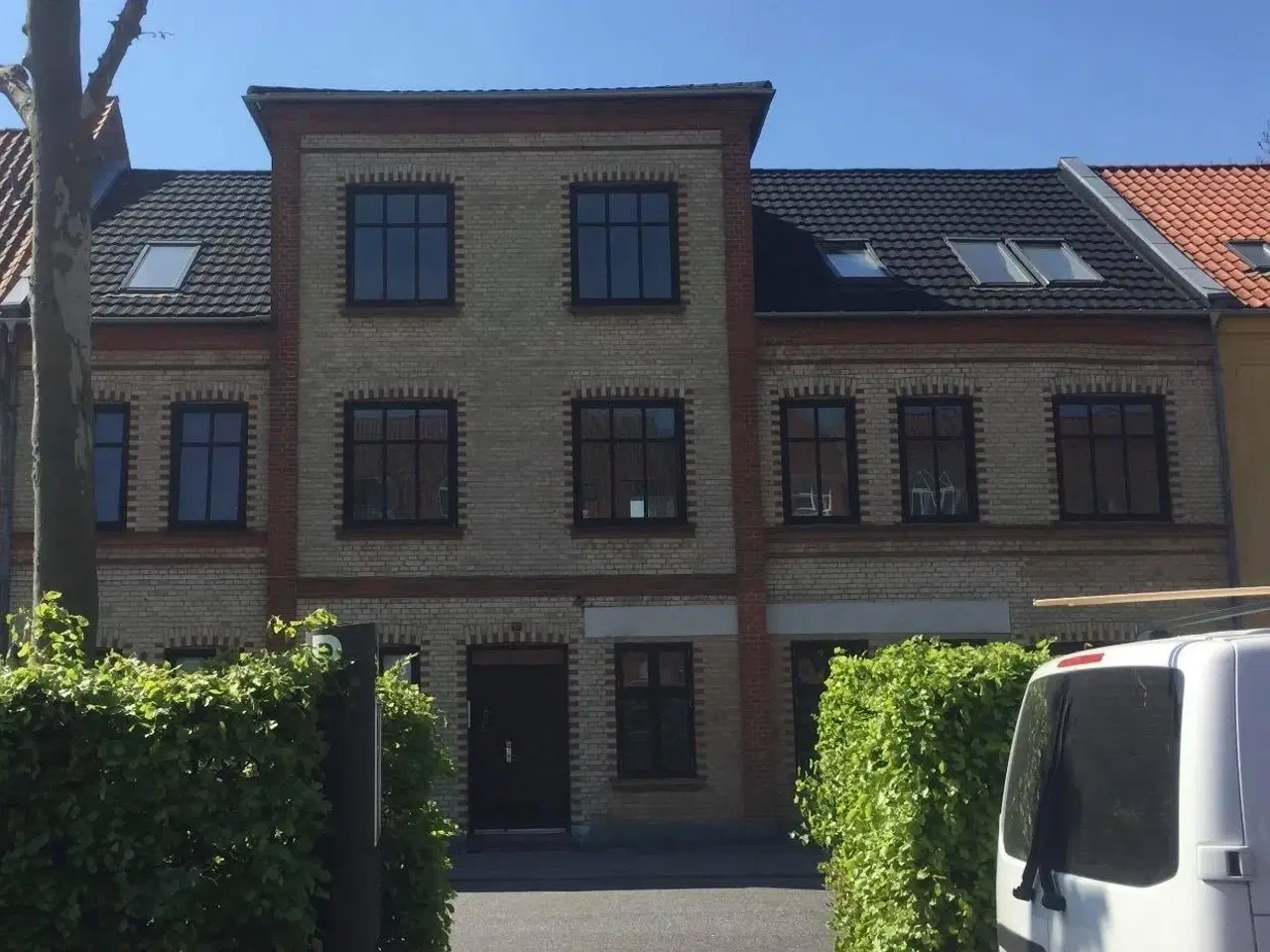 Billede 1 - Lagerlokaler / værksted udlejes