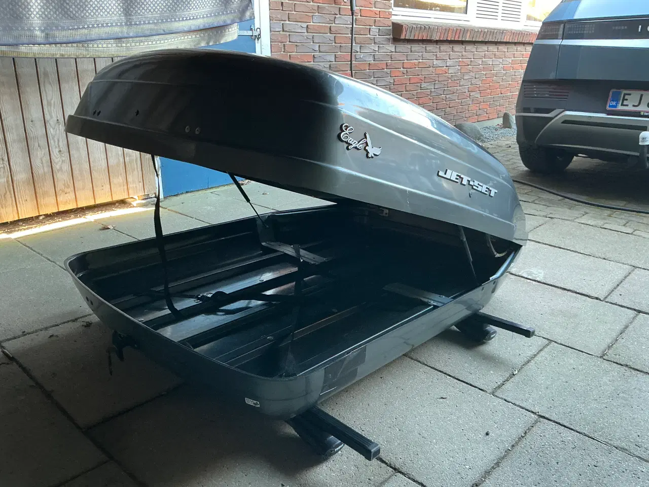 Billede 2 - Tagboks incl. monteringsbeslag til tagbøjler