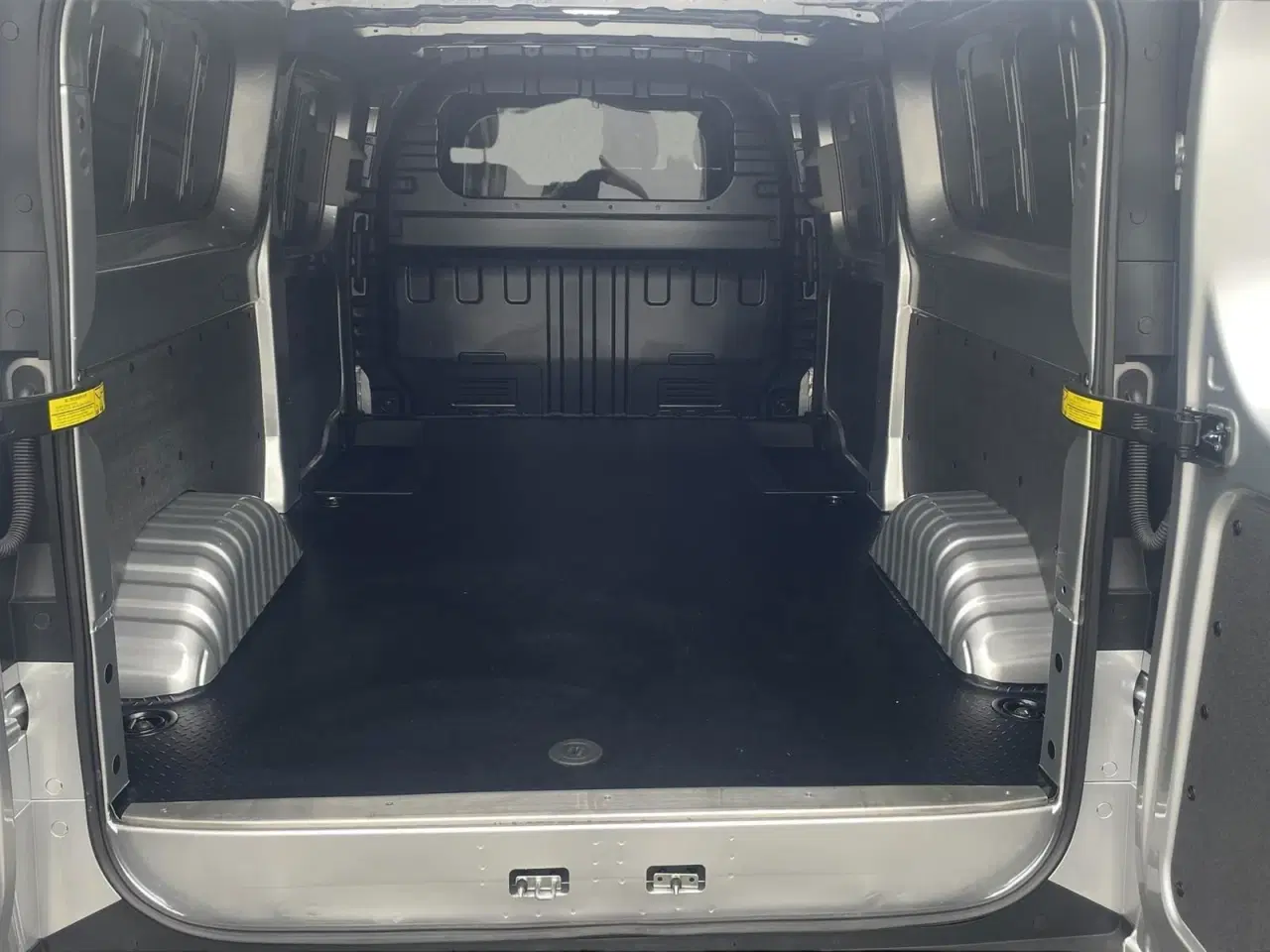 Billede 10 - Maxus e-Deliver 7 L2H1 EL 204HK Van Aut.