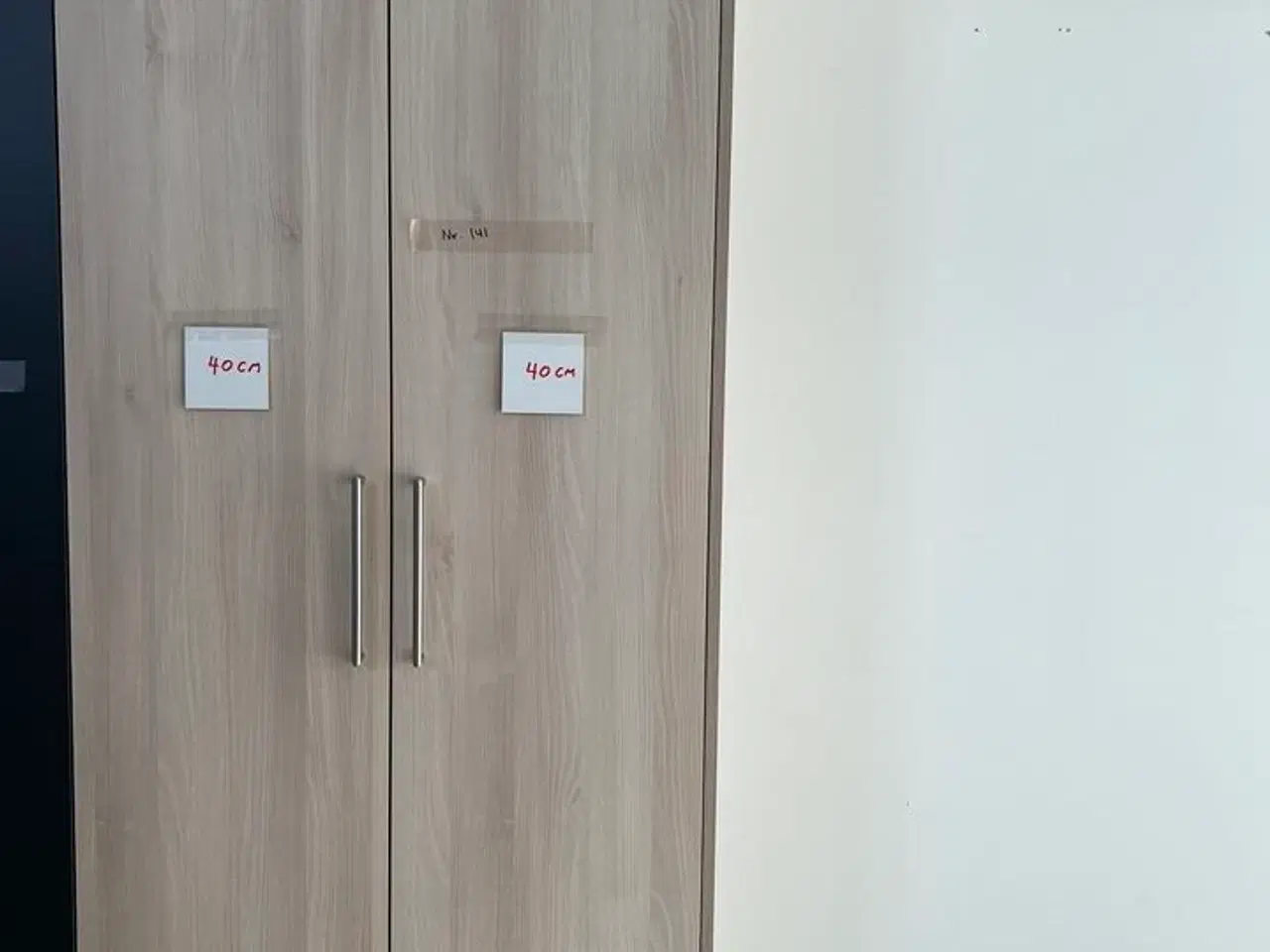 Billede 2 - 2 stk. samlet højskabe H: 214.4 x B: 40 x 60 cm uden sokkel.