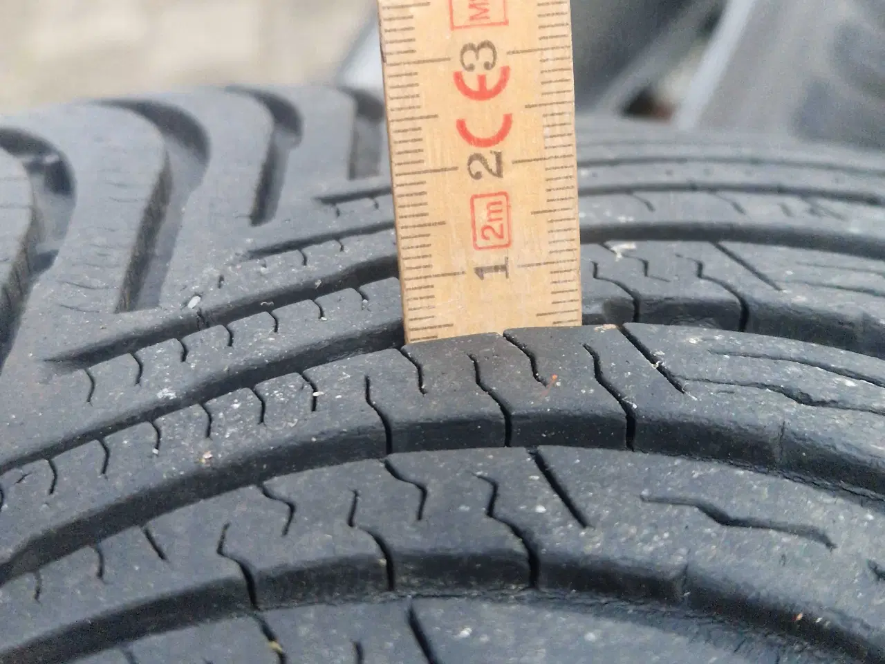 Billede 4 - Orginal ford alufælg med Michelin Alpin 5 vinterdæ