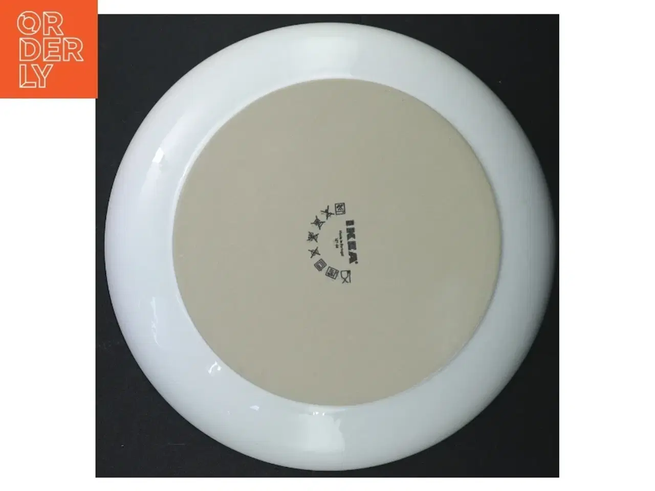 Billede 4 - Hvid porcelænstallerken fra IKEA (str. 23 cm)