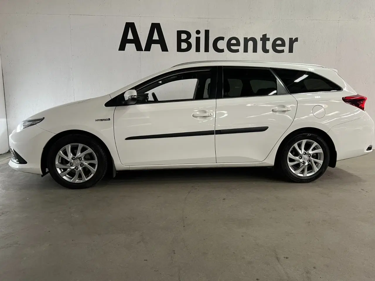 Billede 3 - Toyota Auris 1,8 Hybrid H2 Comfort Touring Sports CVT