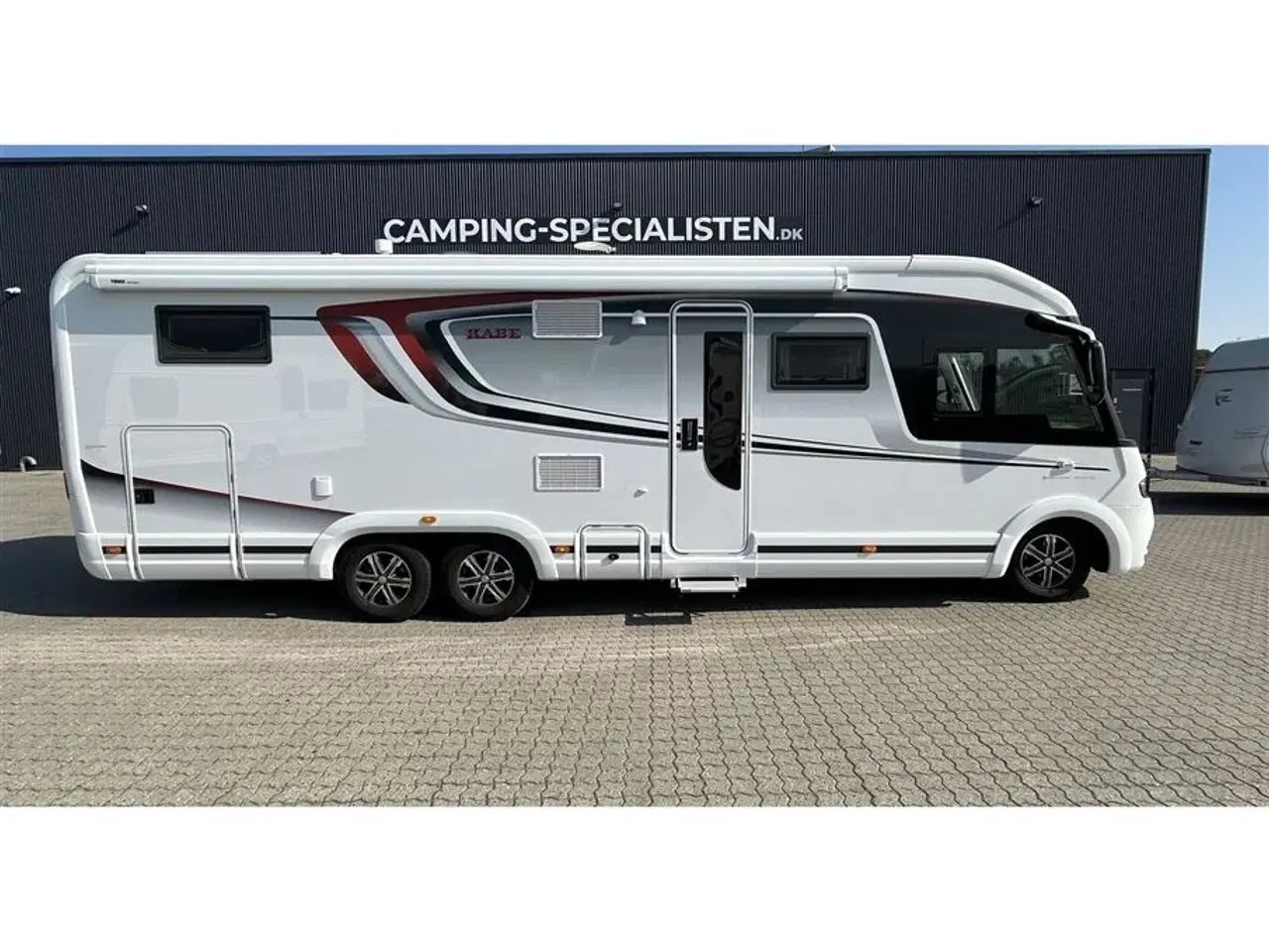 Billede 1 - 2023 - Kabe Imperial i860 LGB   KABE IMPERIAL I 860 LGB model 2023 kun kørt 5500 km  kan nu ses hos Camping-Specialisten.dk Silkeborg