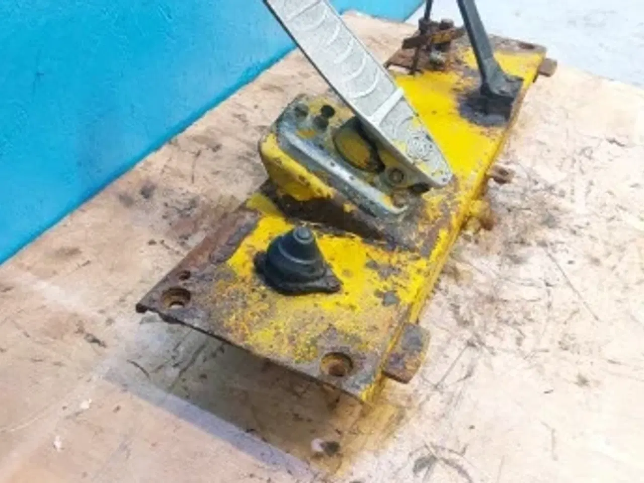 Billede 12 - Hanomag 44C Hovede Bremseventil 2945477M1